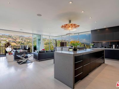 9255 Doheny Rd APT 2005, West Hollywood, CA, 90069