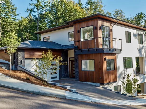 3125 NW Blue Sky Ln, Portland, OR 97229