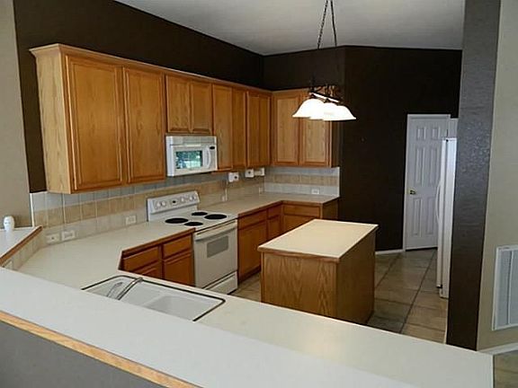 4th image of 6001 Pine Meadow Ln
