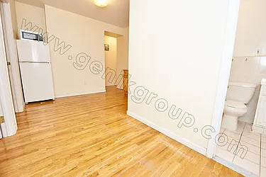 Rented by Genik Group Corp