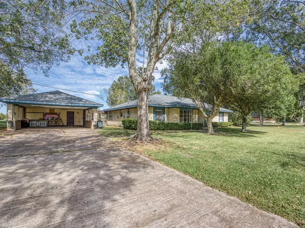149 County Road 2007, Liberty, TX 77575