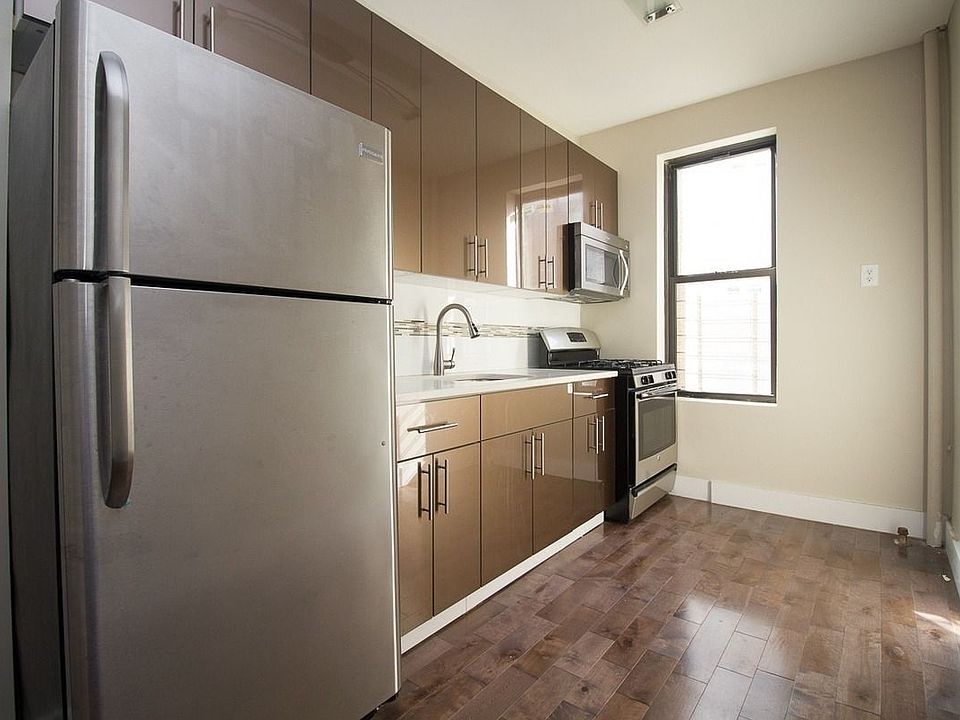 1st image of 377 Montgomery St #D144