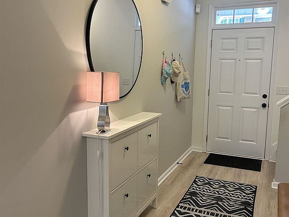 3rd image of 503 Thyme Pl