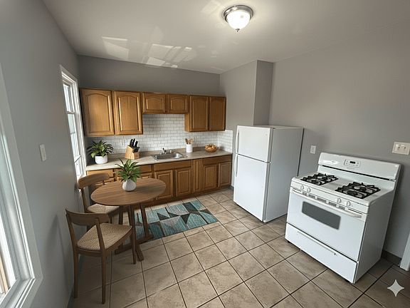 3rd image of 1474 Hertel Ave #1474