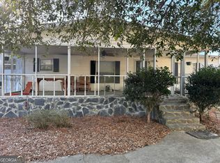 142 Jones St, Baxley, GA 31513