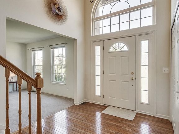 2nd image of 6460 Meadow Creek Dr