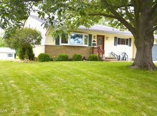 311 Cole St, Wapakoneta, OH 45895