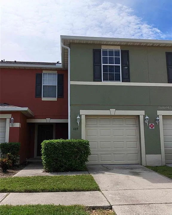 669 Cresting Oak Cir #30