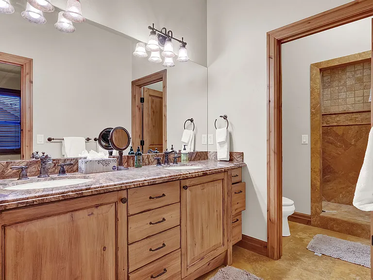 1019 Norfolk Ave — Photo 15