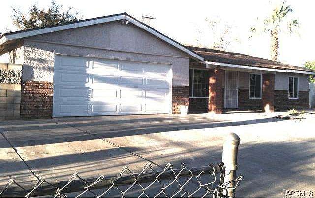 1st image of 14988 Valencia Ave