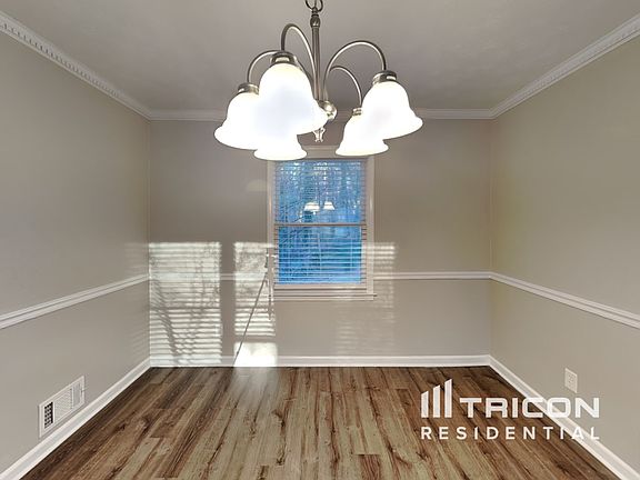 3rd image of 3728 Sugar Creek Ln SE