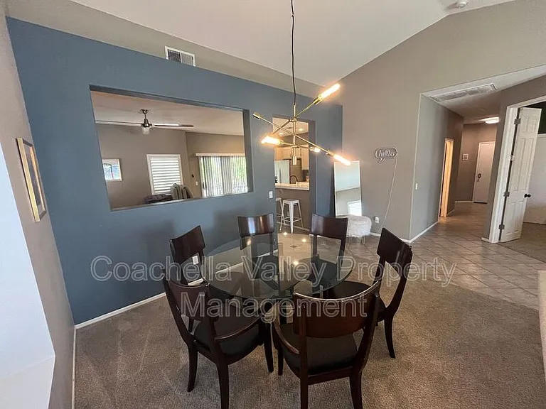 2162 Shannon Way — Photo 33