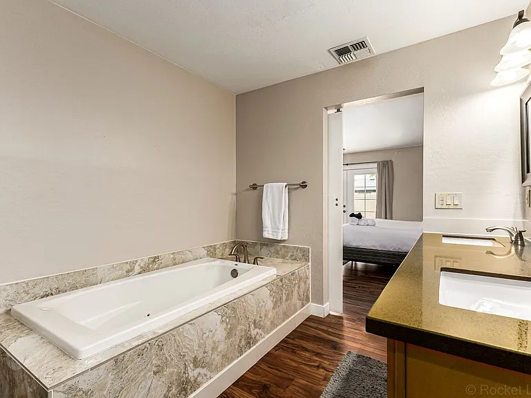 8719 E Osborn Rd — Photo 20