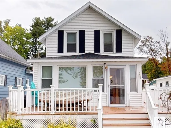 3513 Lake St, Jamestown, NY 14701