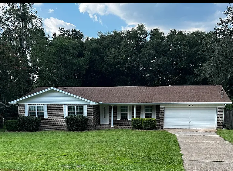4926 Lester Rd — Photo 1