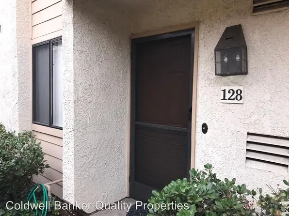 5720 Owensmouth Ave, Woodland Hills, CA 91367