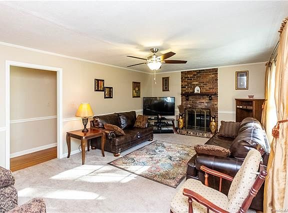 5th image of 1816 Taylor Dr