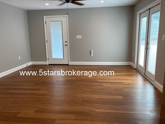 3rd image of 3712 N Tampa St #104