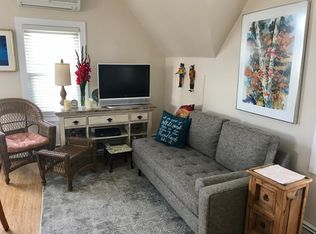 28 Fuller Acre APT 1, Hampton, NH 03842