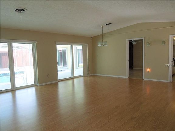4th image of 6610 Seagate Ave