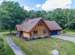 10471 N Royston Rd, Grand Ledge, MI 48837