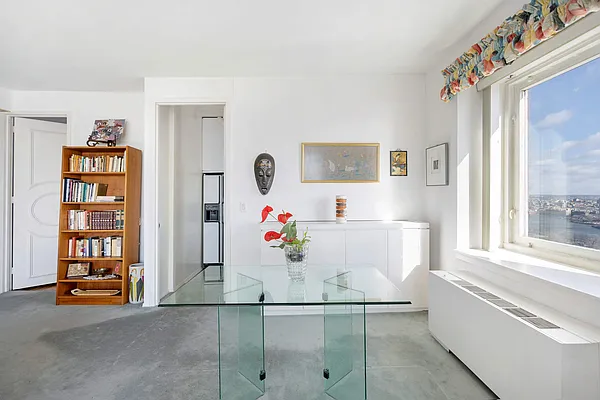 Sold by Compass | media 14