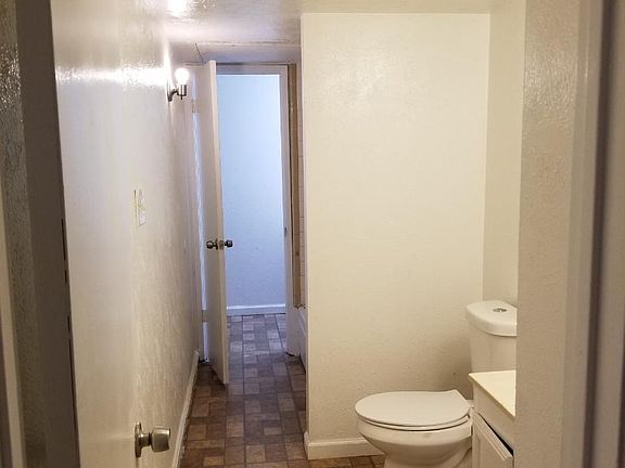 5th image of 824 Netherland Dr