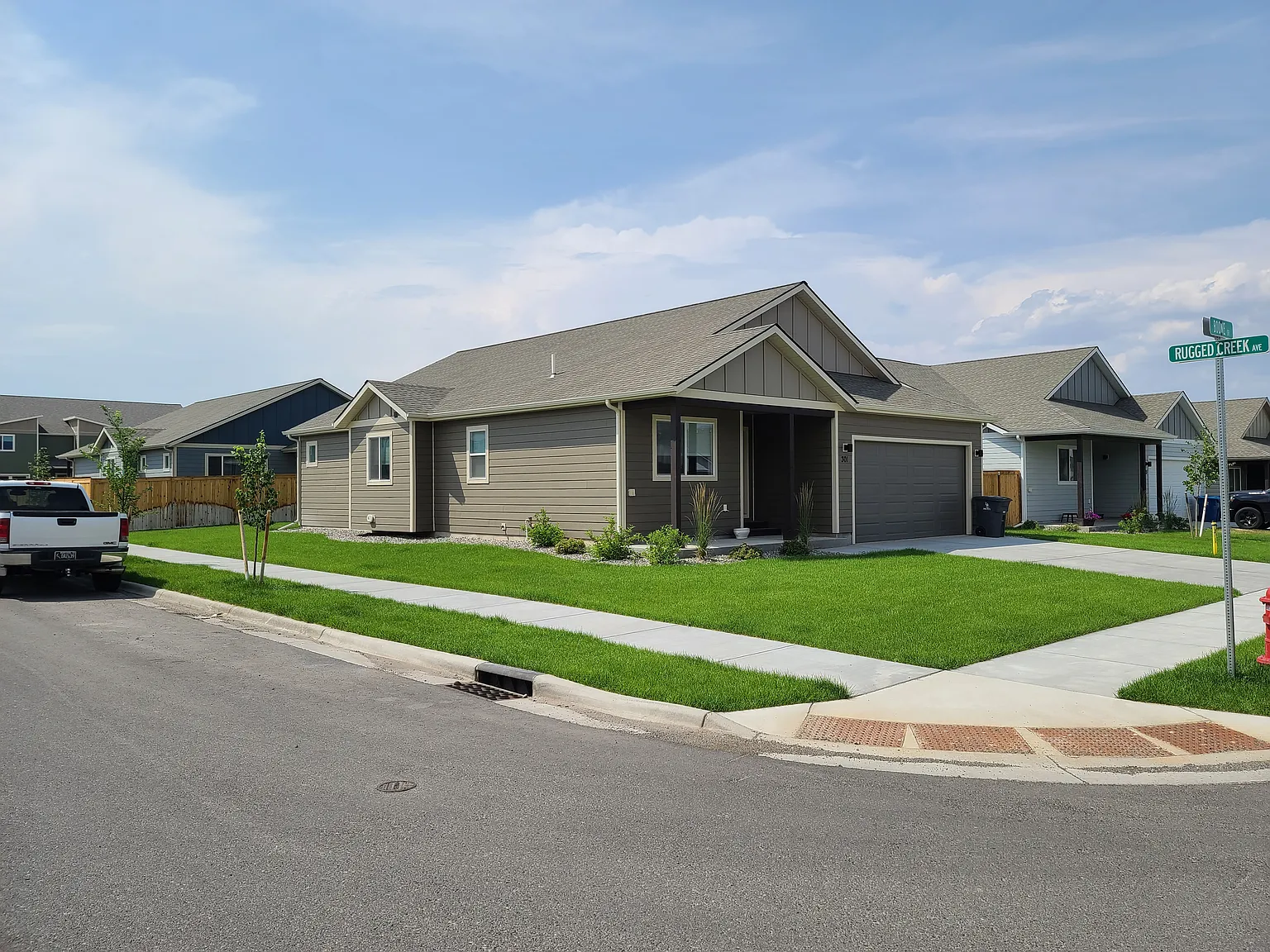 3 bed, 1574 sqft, $2,700 — Photo 1