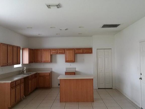 4th image of 22761 SW 93rd Psge