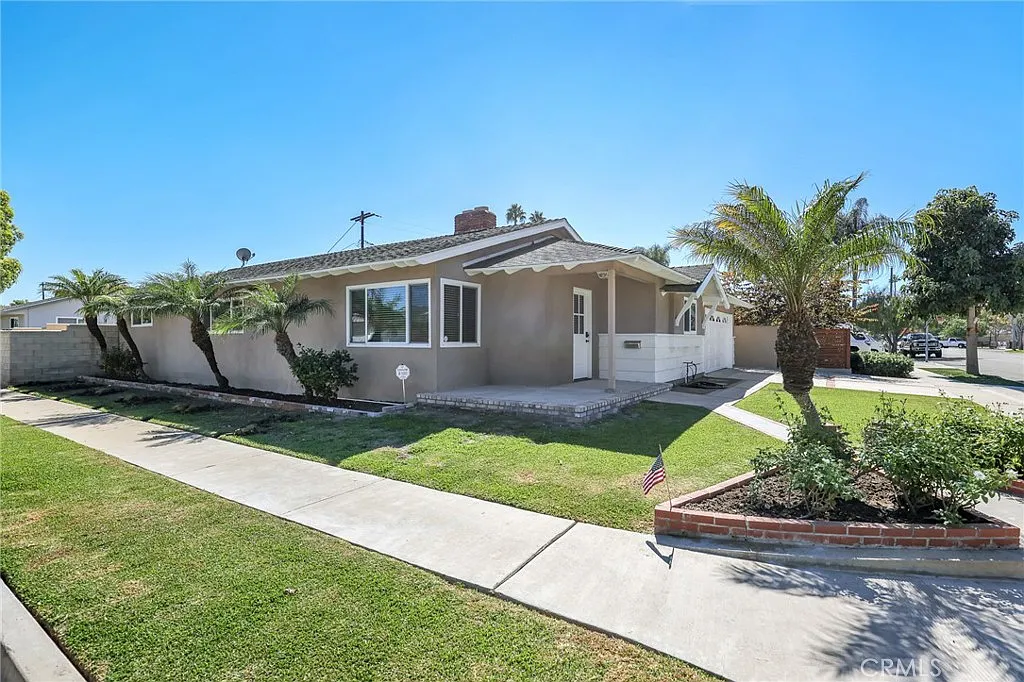 3 bed, 1566 sqft, $5,500 — Photo 3