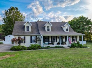 5463 Windrow Rd, Rockvale, TN 37153