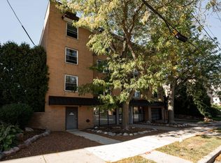 2121 N Cambridge Ave APT 313, Milwaukee, WI 53202