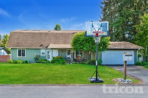 4814 222nd Street Ct E Photo 1