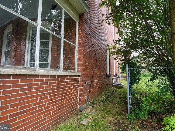 4th image of 509 High St