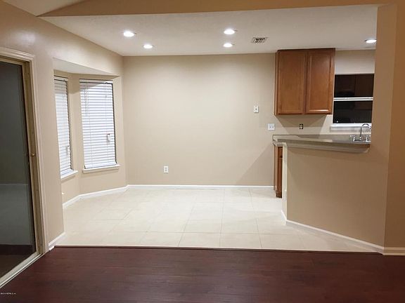 4th image of 6512 Crimson Leaf Ln