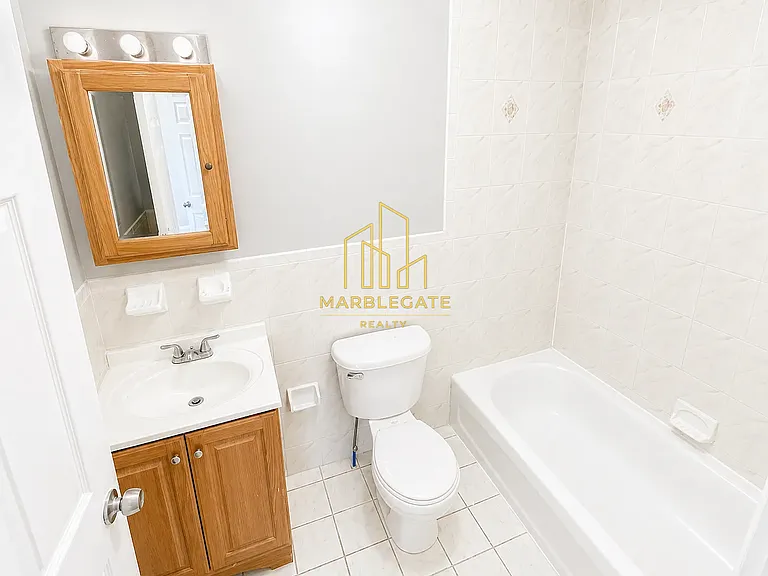 531 S 18th St #22E — Photo 9