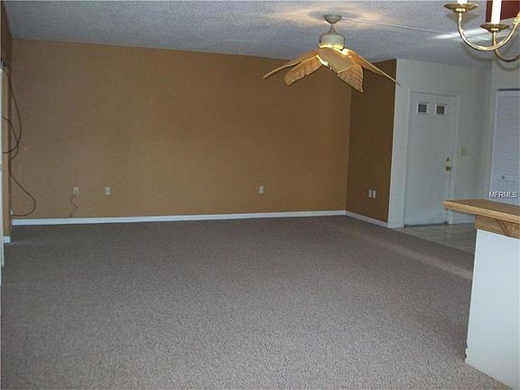 3rd image of 2485 Twin Dr