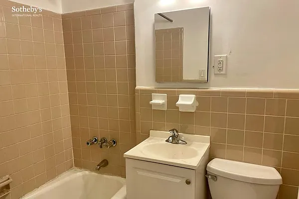 Rented by Sotheby's International Realty | media 11