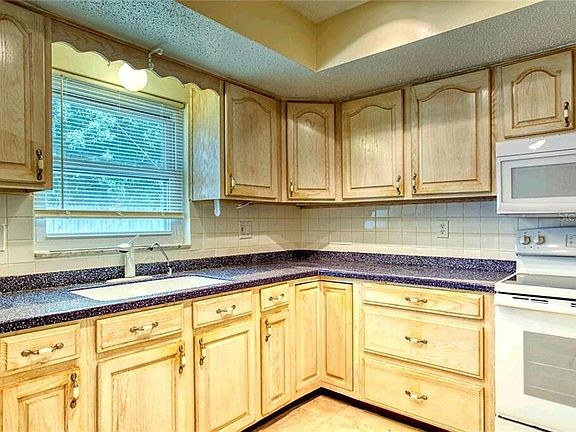 5th image of 4995 Marigold Pl