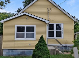 13809 Seeley Ave, Blue Island, IL 60406