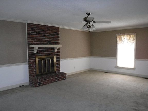 3rd image of 3413 Weatherstone Dr