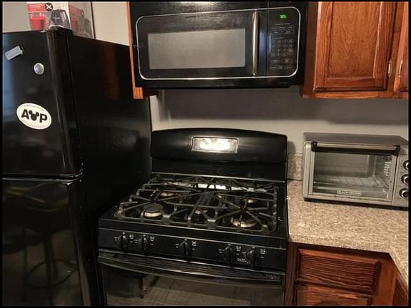 4th image of 311 S Willow Ave #B