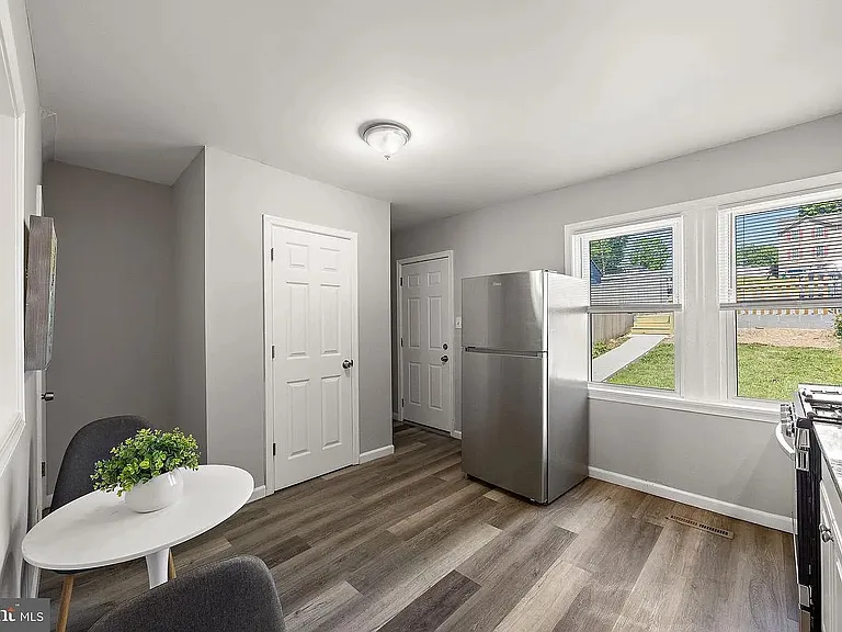 251 Ridge Rd — Photo 8
