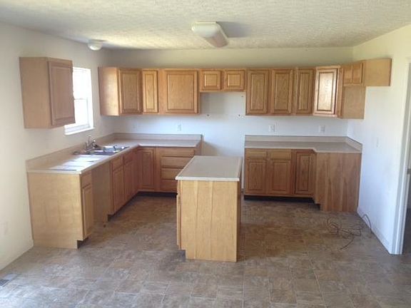 4th image of 4917 Magellan Ave