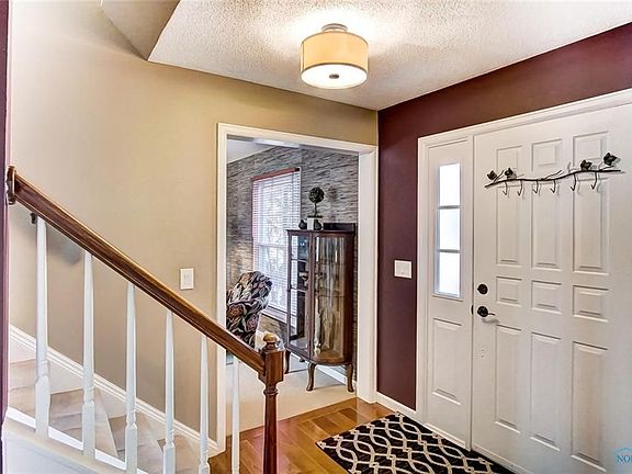 5th image of 418 Cedar Ln