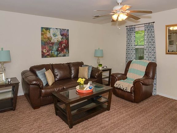 5th image of 2101 Willoughby Ct