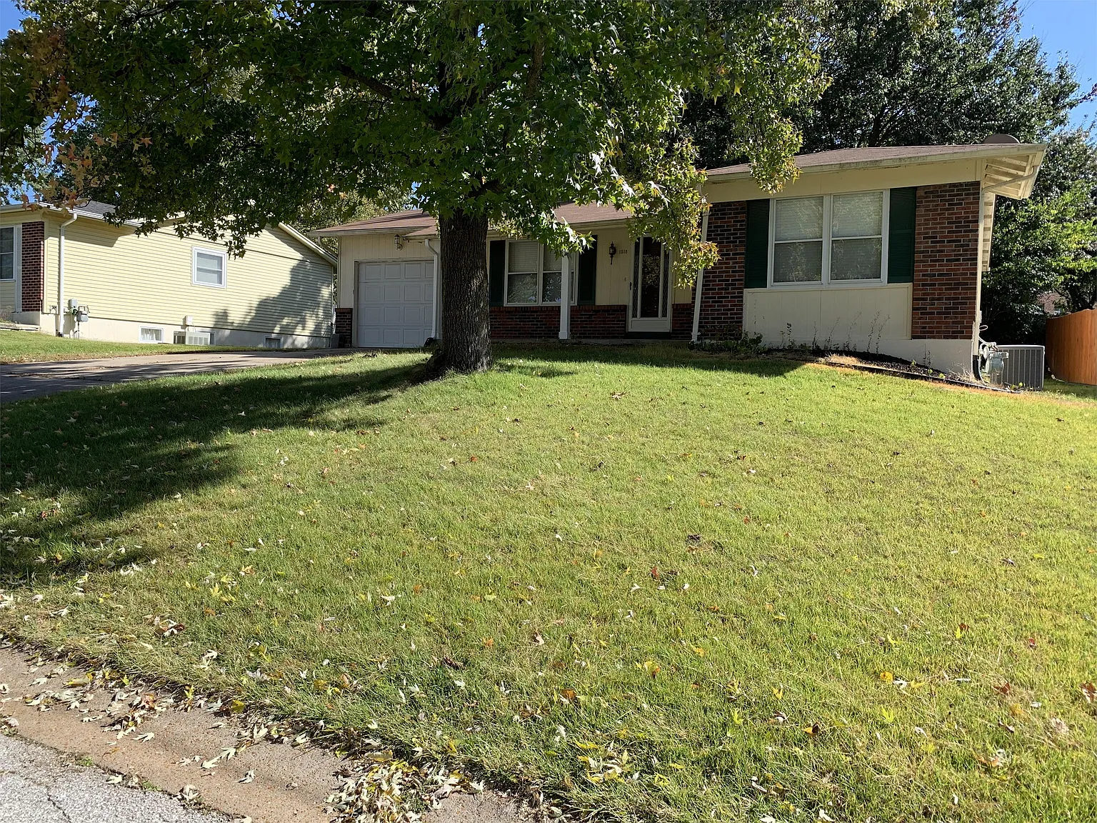 1518 Shadow Ln photo 1