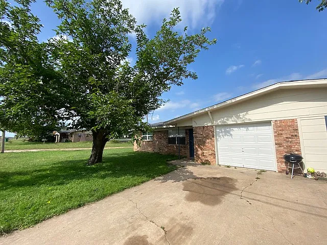 603 Oregon St — Photo 1