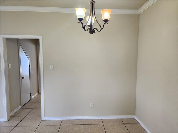 5th image of 3858 Oldenburg Ln