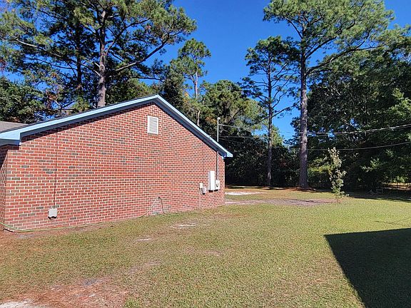 4th image of 4919 Rainbow Dr
